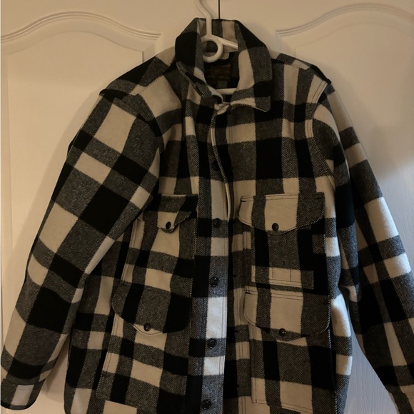 Filson wool high quality men’s coat .  excellent condition. No signs of wear - Picture 6 of 6